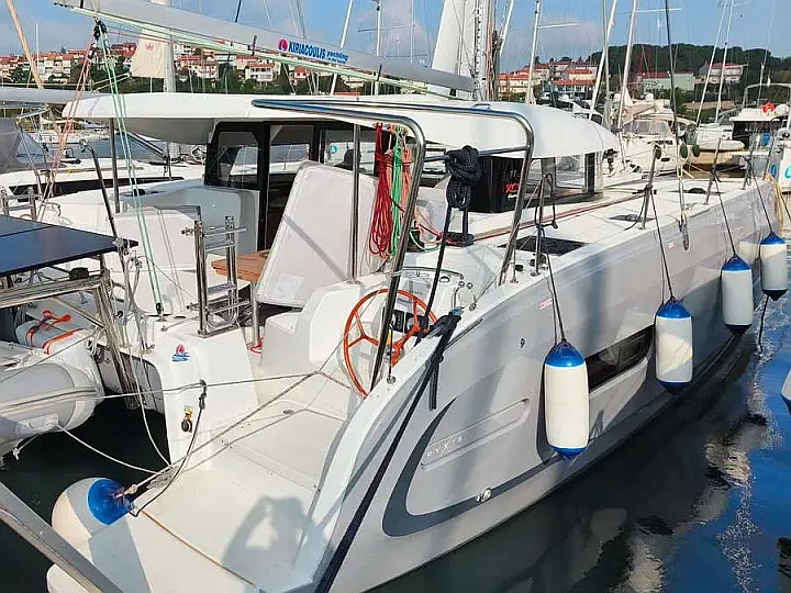 Excess 11 (6 cab.) - External image