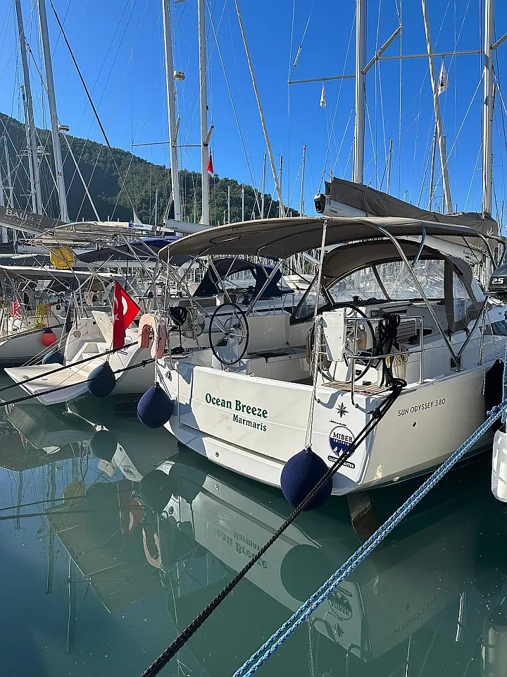 Sun Odyssey 380 - 