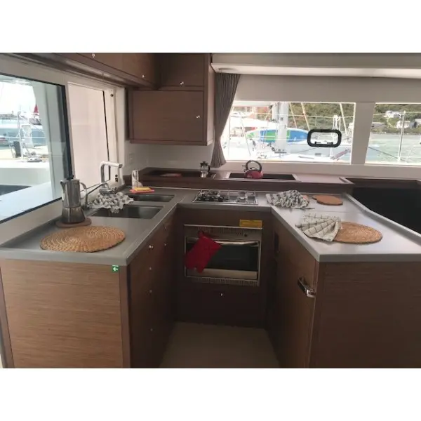 Lagoon 450 Fly - 