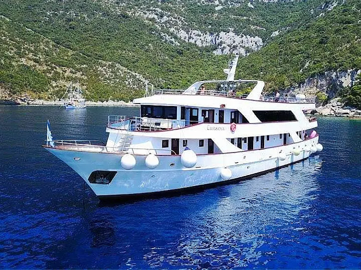 Motoryacht - External image