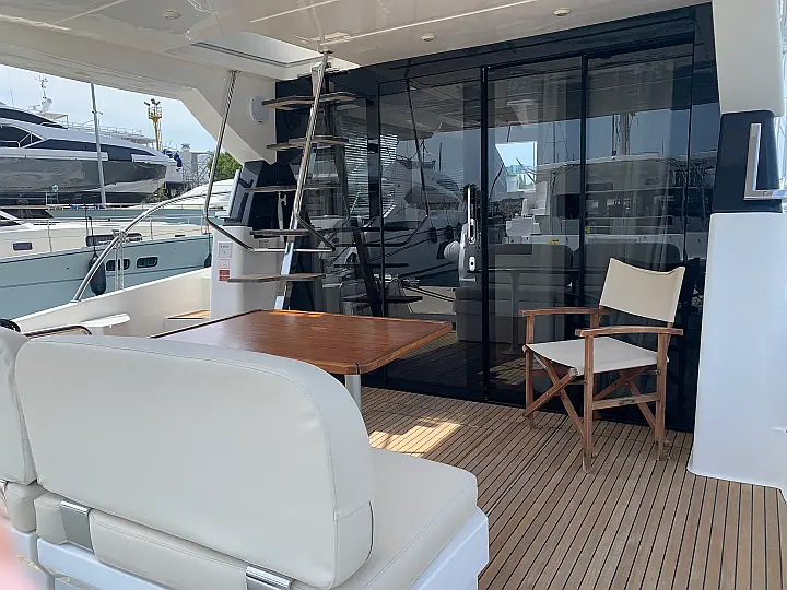 Bavaria Virtess 420 Fly - 