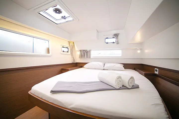 Lagoon 42 - 