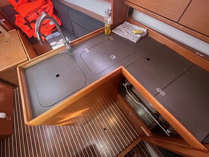 Bavaria Cruiser 33 - 