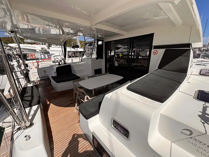 Lagoon 42 - 