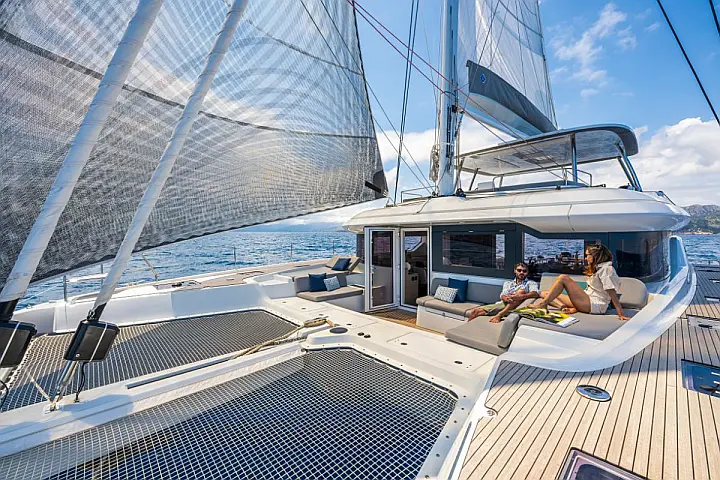Lagoon 60 - 