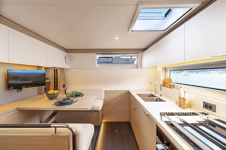 Lagoon 60 - 