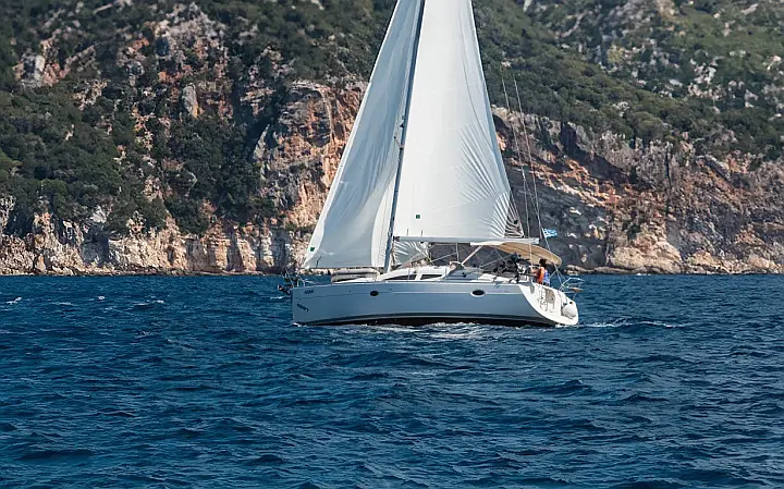 Elan 38 - External image