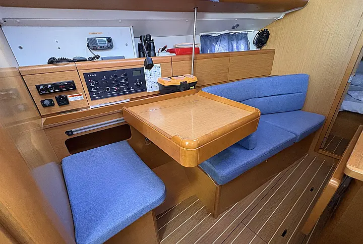 Sun Odyssey 36i - 