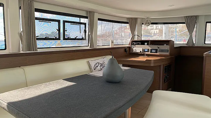 Lagoon 42 (A/C, Watermaker, Gen)_12 - 