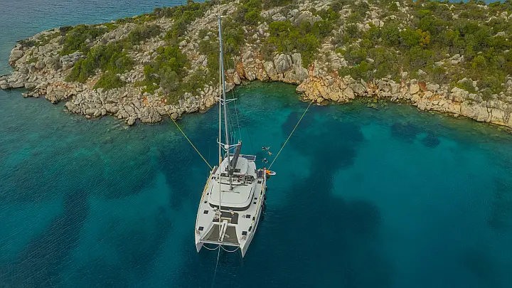 Lagoon 46 (LUXURY Equipped, SKIPPERED only) - 