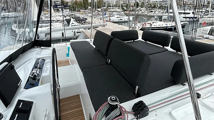 Lagoon 46 (LUXURY Equipped, SKIPPERED only) - 