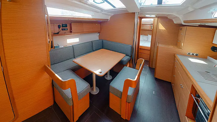Dufour 430 - 