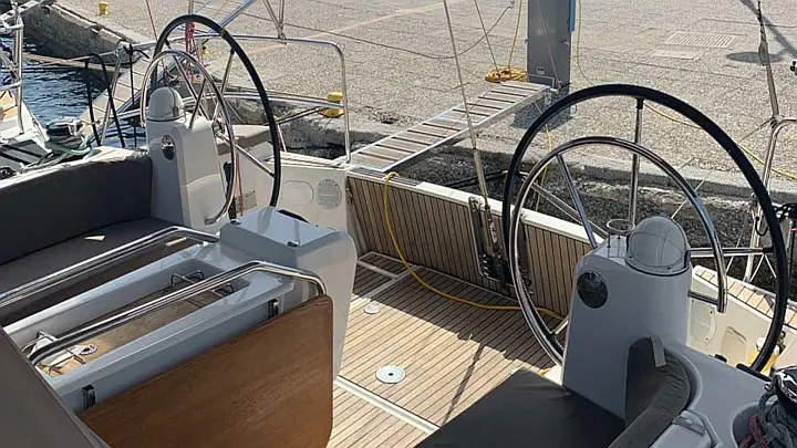 Sun Odyssey 519 (A/C, Gen) - 