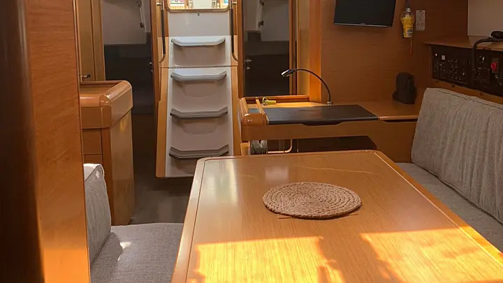 Sun Odyssey 519 (A/C, Gen) - 