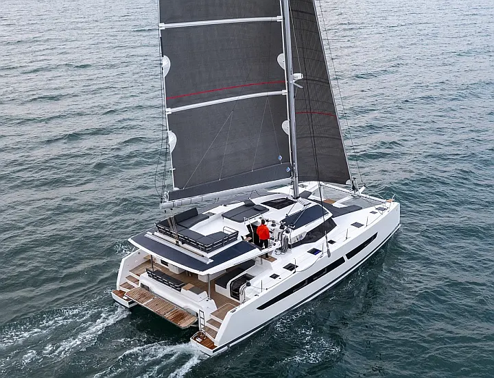 Aura 51 - 