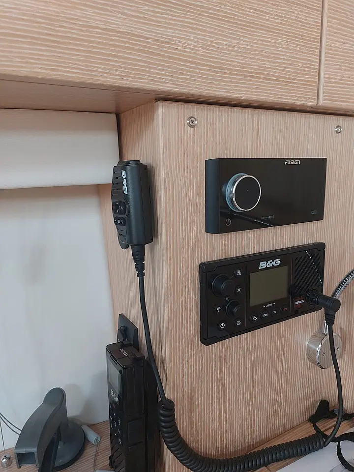 Bavaria C42 - 