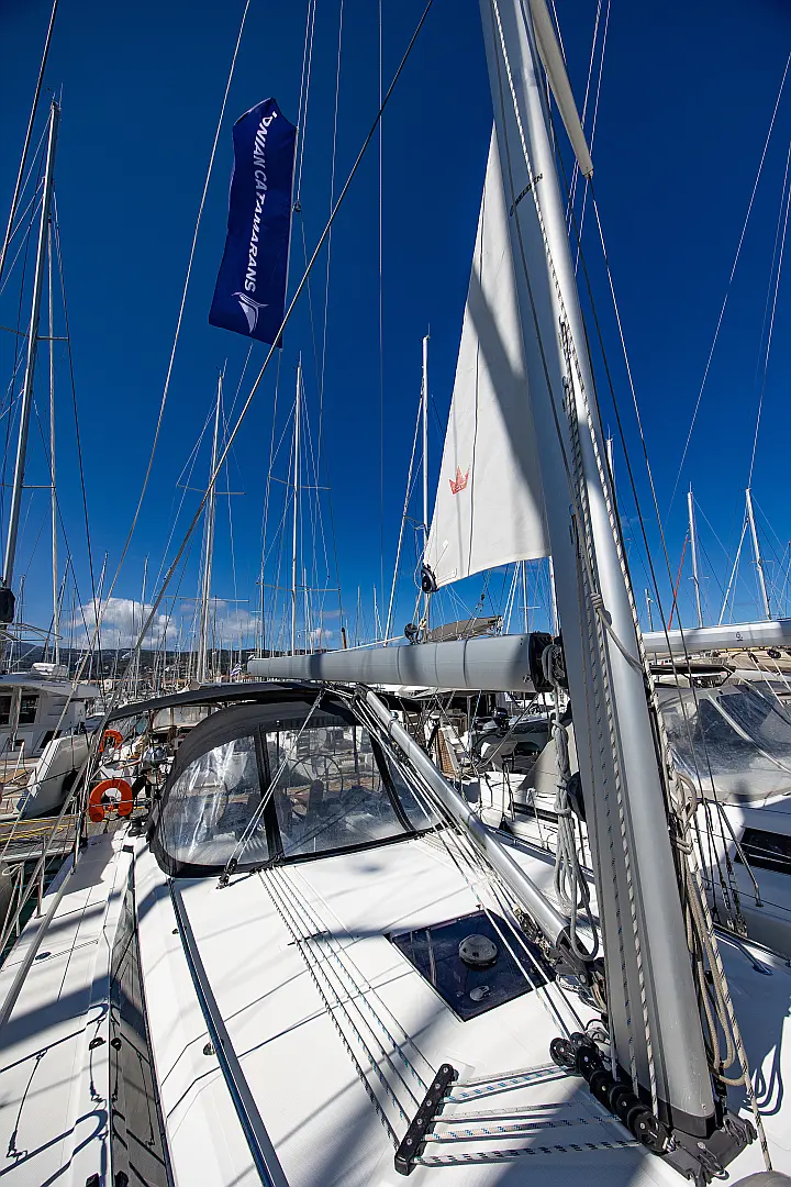 Bavaria C42 - 