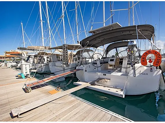 Bavaria C42