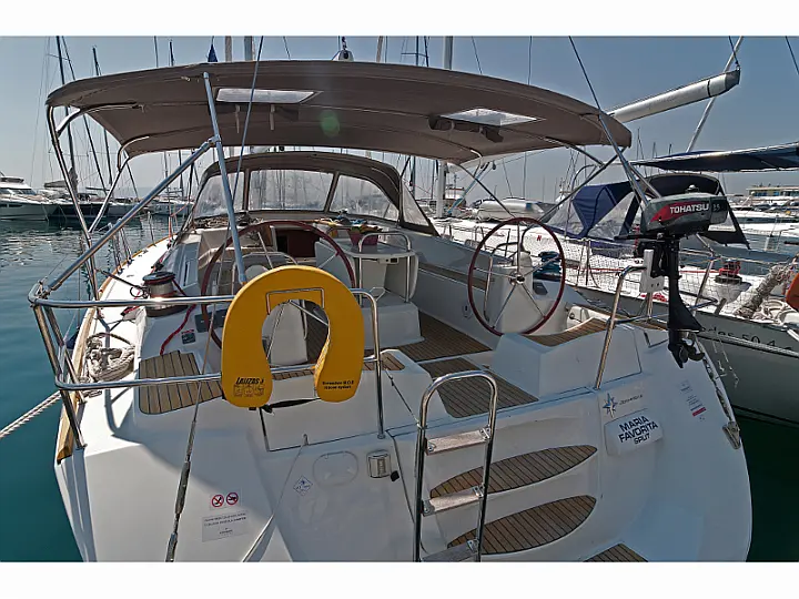Jeanneau 53 - exterior
