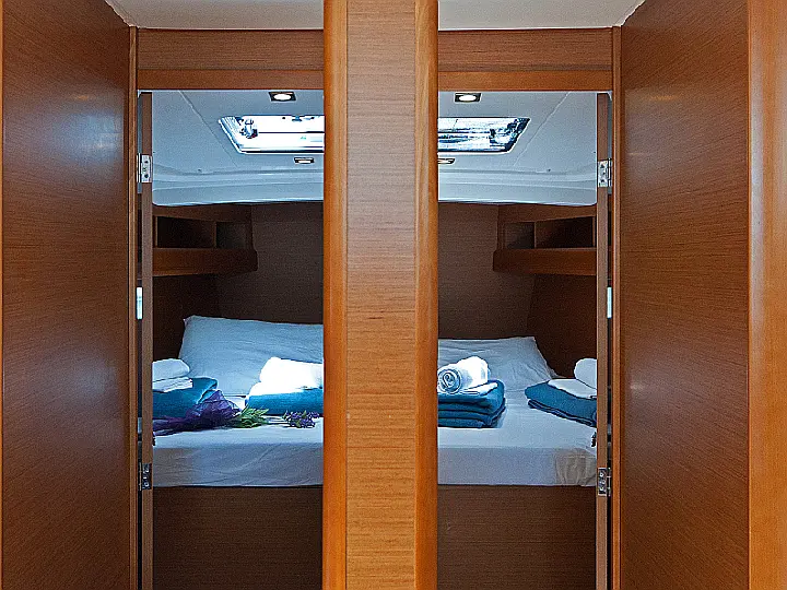 Sun Odyssey 469 - interior