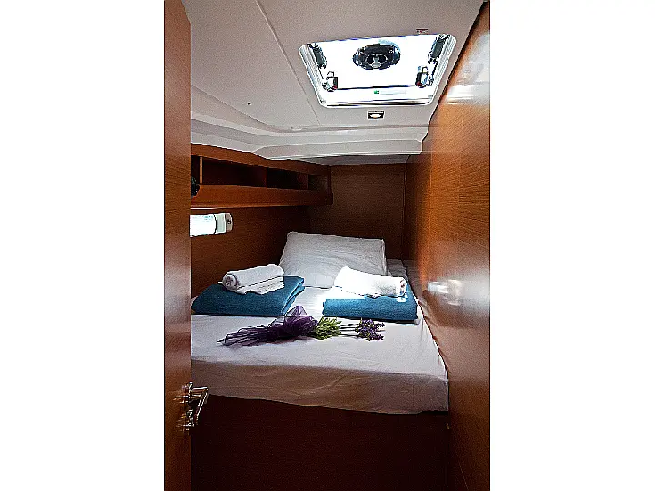Sun Odyssey 469 - interior