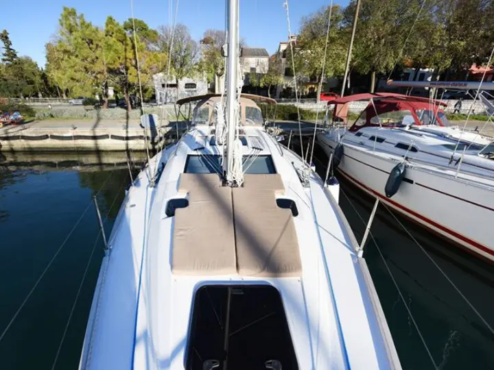 Elan 40 Impression - exterior