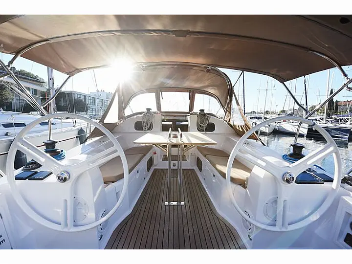 Elan 40 Impression - exterior