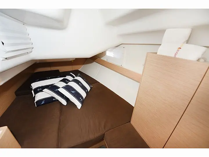 Elan 40 Impression - interior