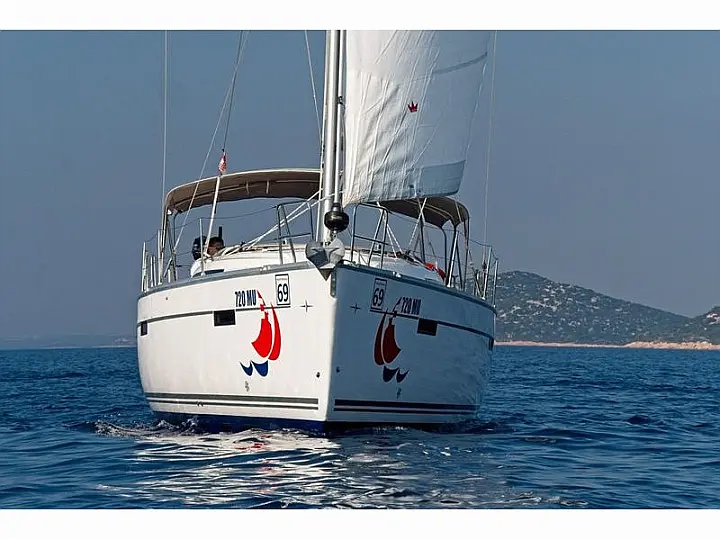 Bavaria Cruiser 41 - External image