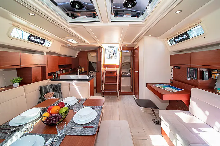 Hanse 458 - 