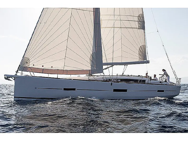 Dufour 460  - External image