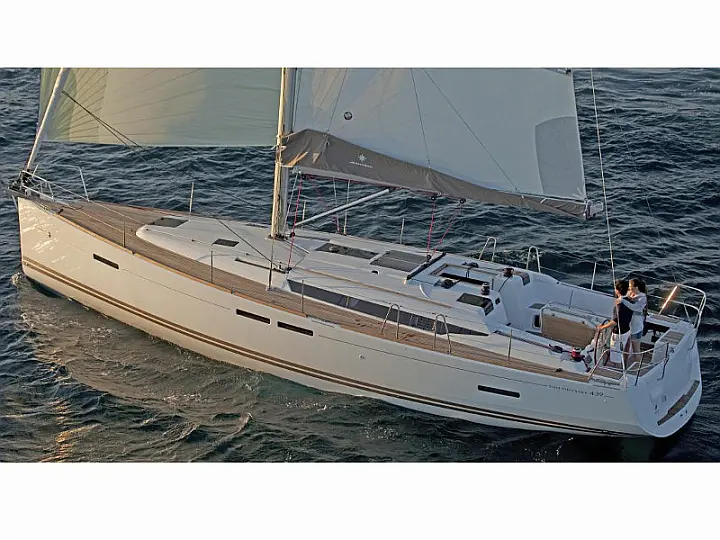 Sun Odyssey 439 - External image