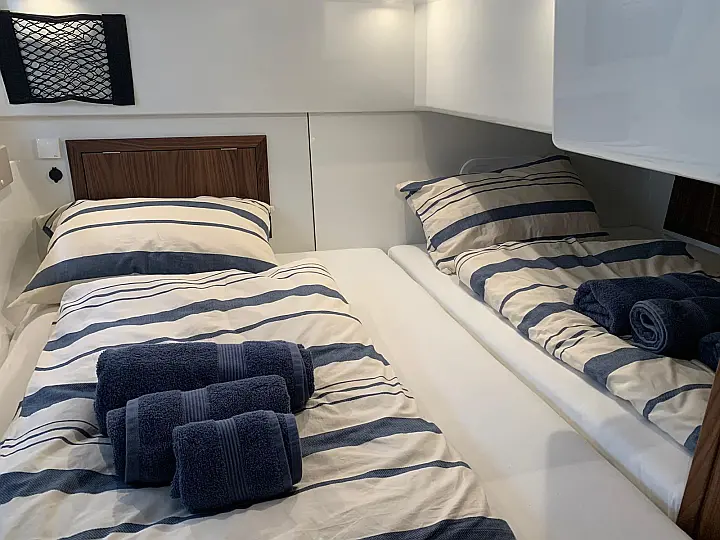 Grandezza 34 OC - second cabin