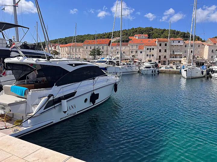Grandezza 34 OC - island
