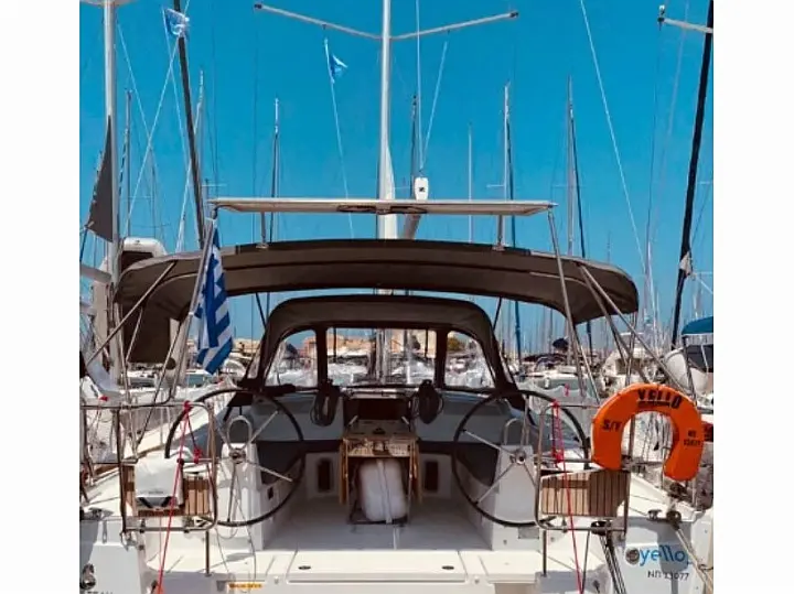 Oceanis 40.1 - External image