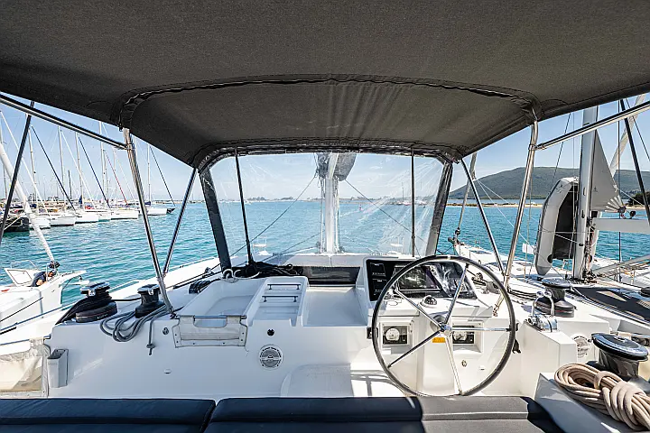 Lagoon 450 F - 