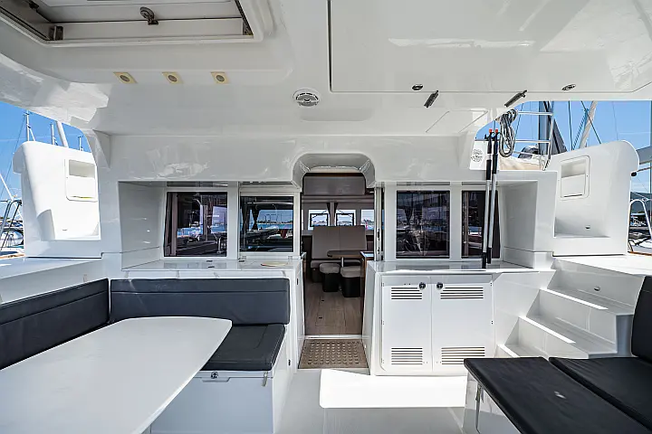 Lagoon 450 F - 
