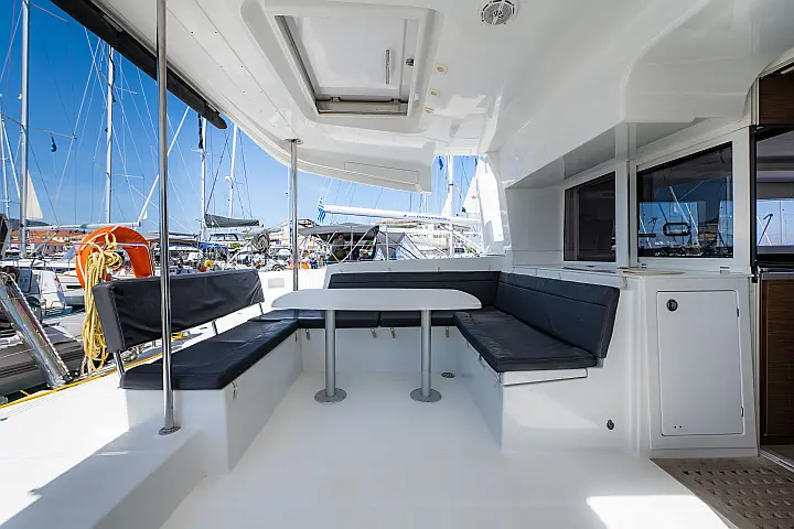 Lagoon 450 F - 
