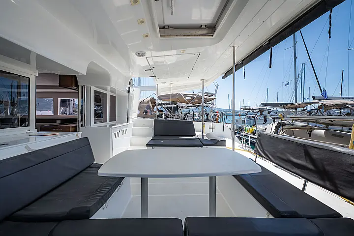 Lagoon 450 F - 