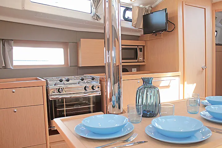 Oceanis 38.1 - 