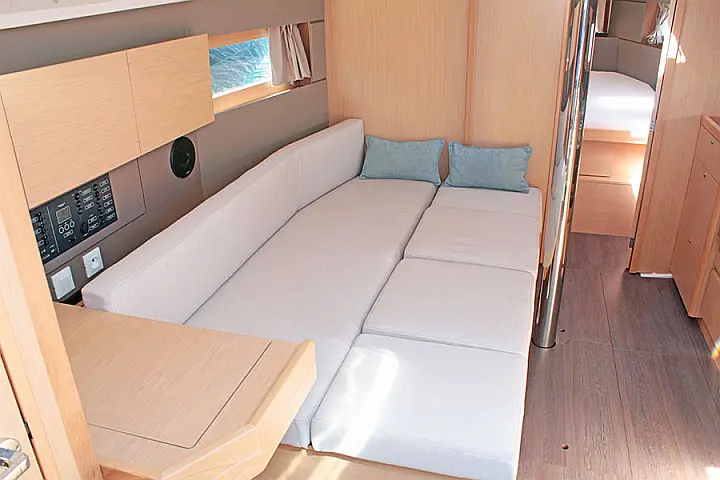 Oceanis 38.1 - 