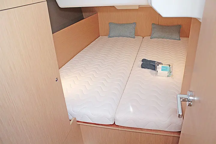 Oceanis 38.1 - 