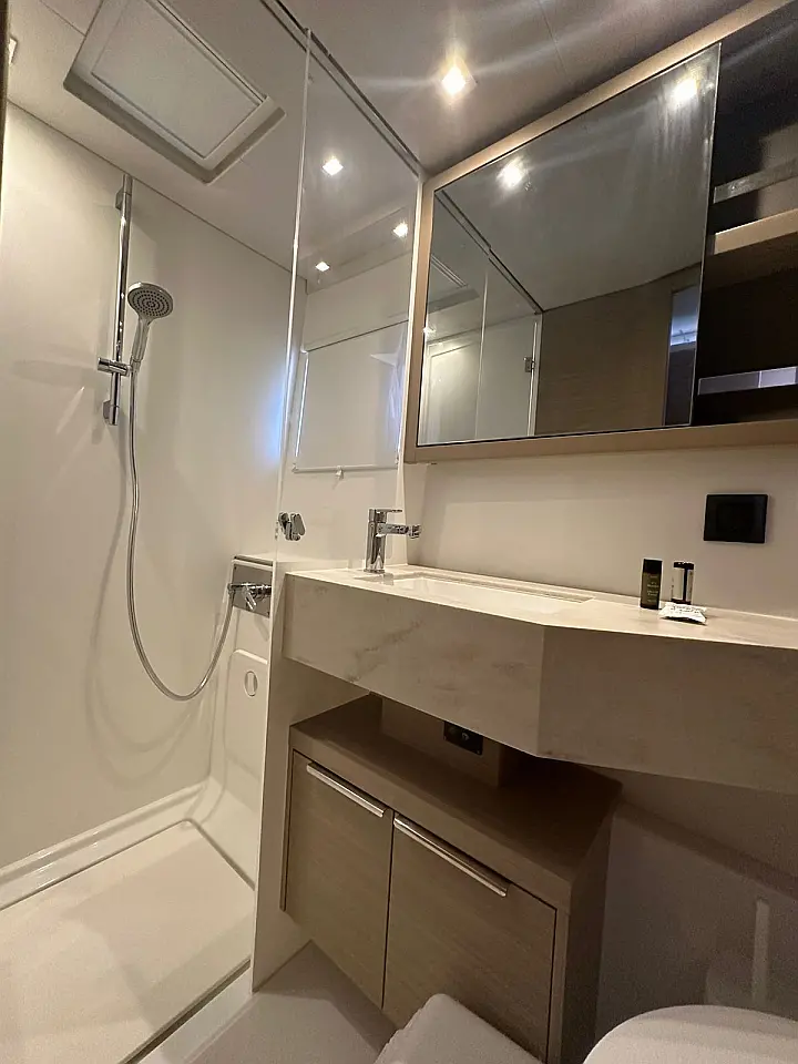 Lagoon 46 - 