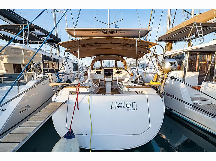 Elan 45 - External image