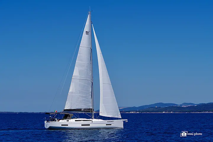 Dufour 530 - 
