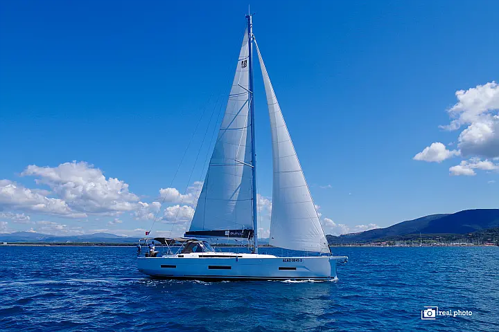 Dufour 530 - 