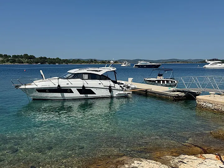 Grandezza 34 OC - side 