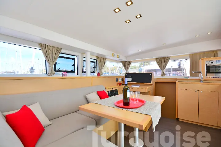 Lagoon 400 S2. - 