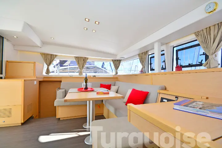Lagoon 400 S2. - 