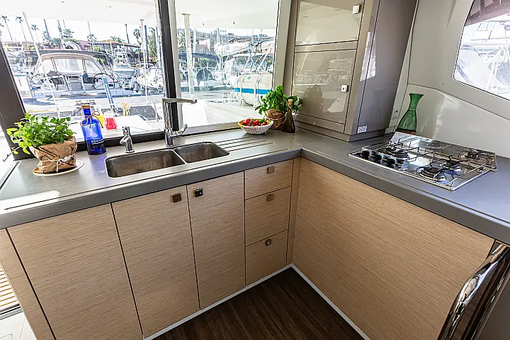 Lucia 40 - 